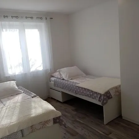 Dvosobni Apartman Luka Mlini